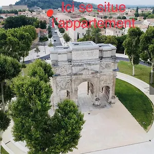 Exclusivité à à Deux Pas Du Théâtre Antique Orange (Vaucluse)