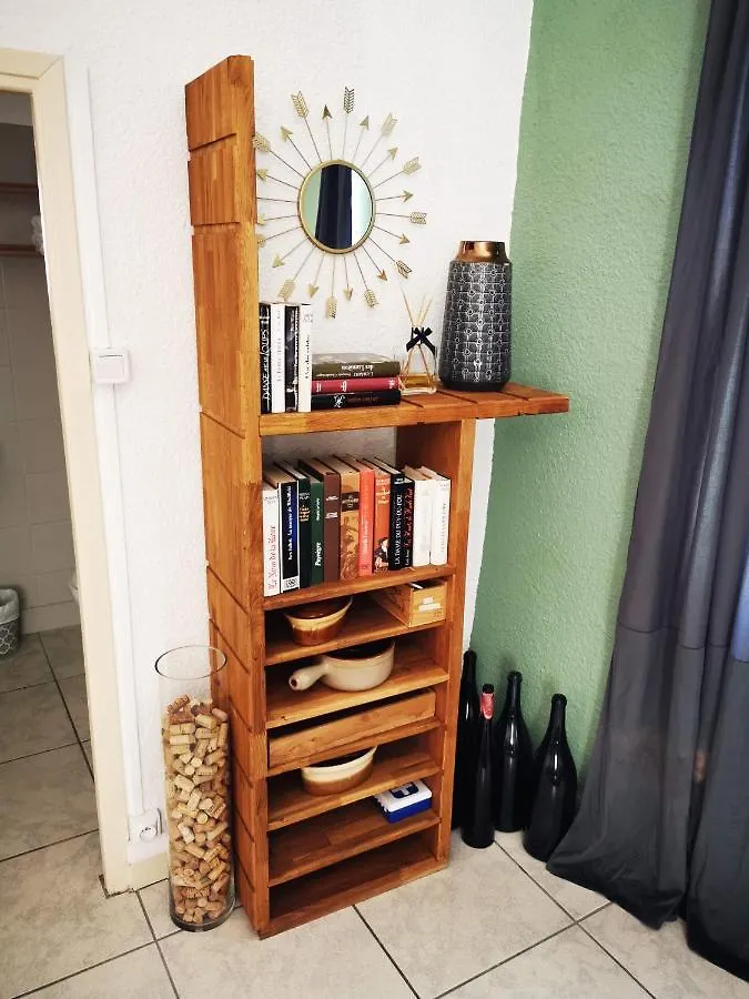 Appartement V Appart Hotel Avec Kitchenette Orange